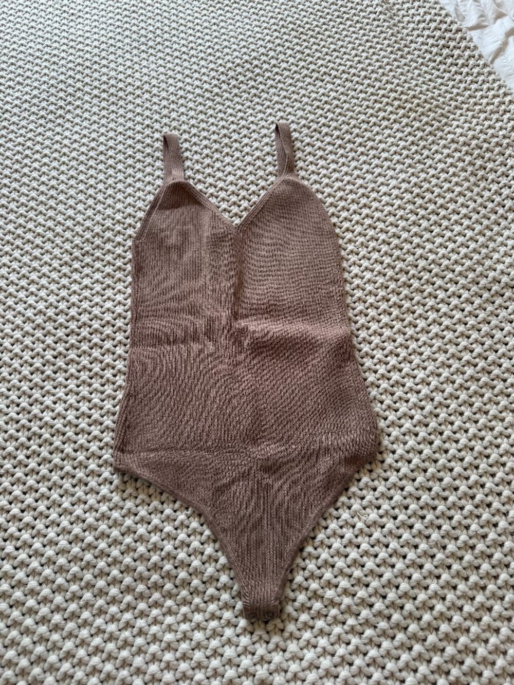 Abercrombie & Fitch ribbed bodysuit
